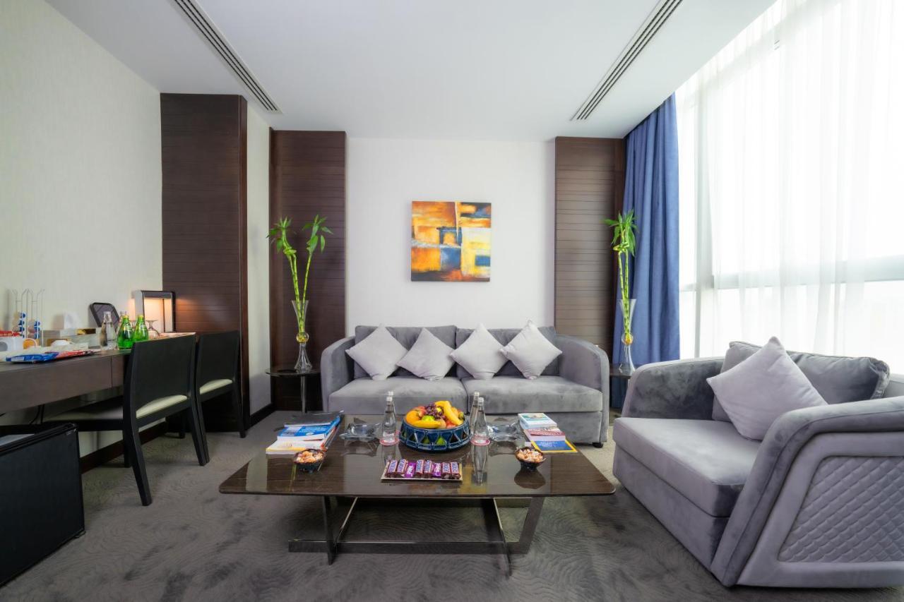 Ramada Encore Doha By Wyndham Bagian luar foto