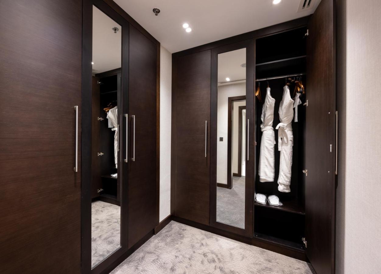 Ramada Encore Doha By Wyndham Bagian luar foto