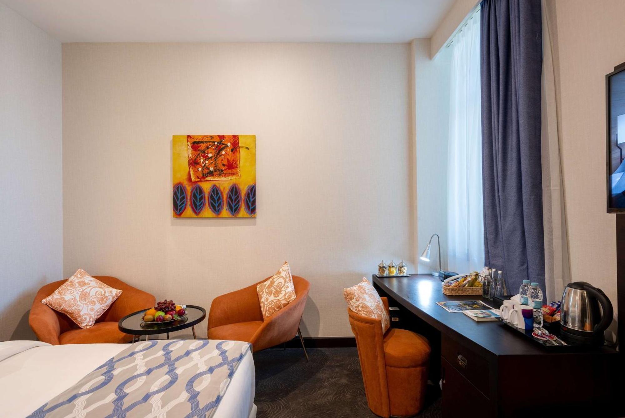 Ramada Encore Doha By Wyndham Bagian luar foto