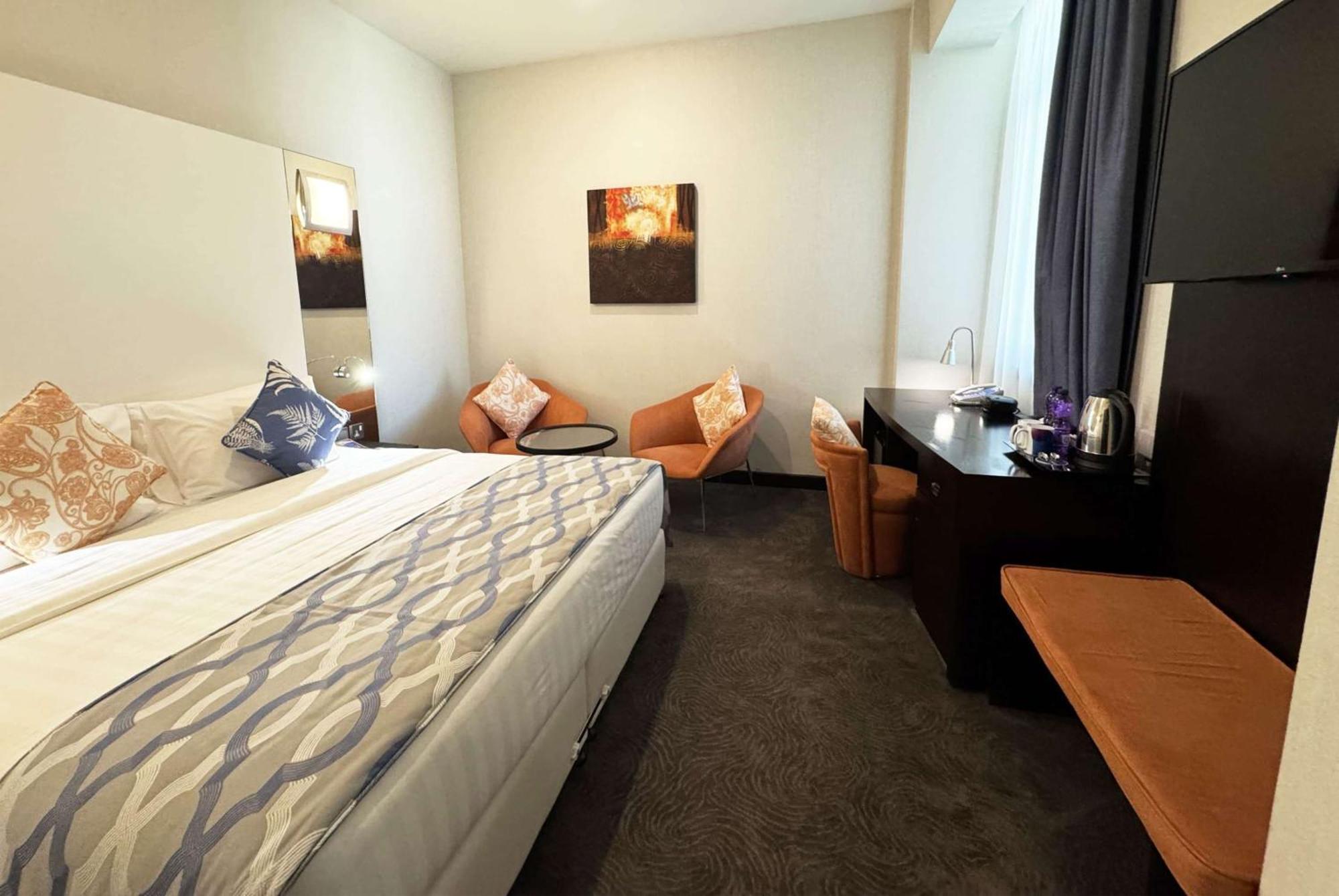 Ramada Encore Doha By Wyndham Bagian luar foto